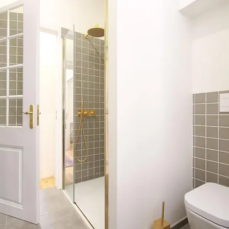 Downtown Lisbon's New Pearl: Luxury, Comfort & Location In Historic E... Апартаменты