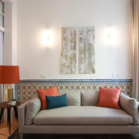 Apartman Downtown Lisbon's New Pearl: Luxury, Comfort & Location In Historic E...