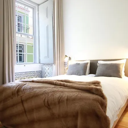 Downtown Lisbon's New Pearl: Luxury, Comfort & Location In Historic E... Apartmán
