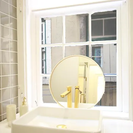 Downtown Lisbon's New Pearl: Luxury, Comfort & Location In Historic E...